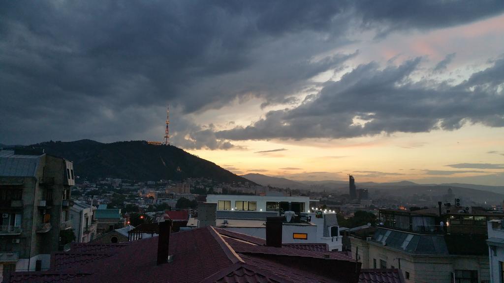 Hotel Feri Tbiliszi Kültér fotó